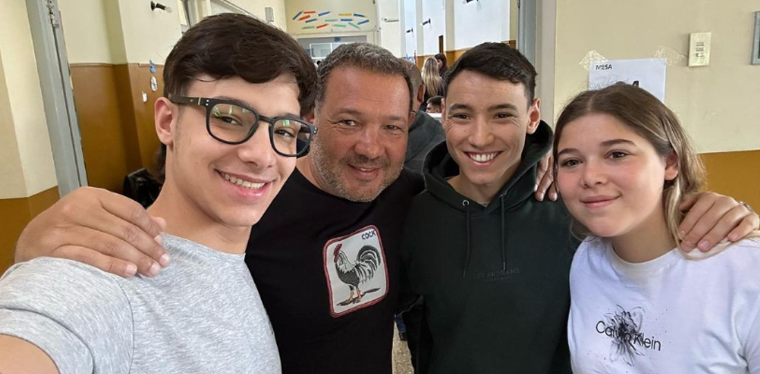 Galeria de referentes del automovilismo votando: 1- VOTO PILOTOS.jpg